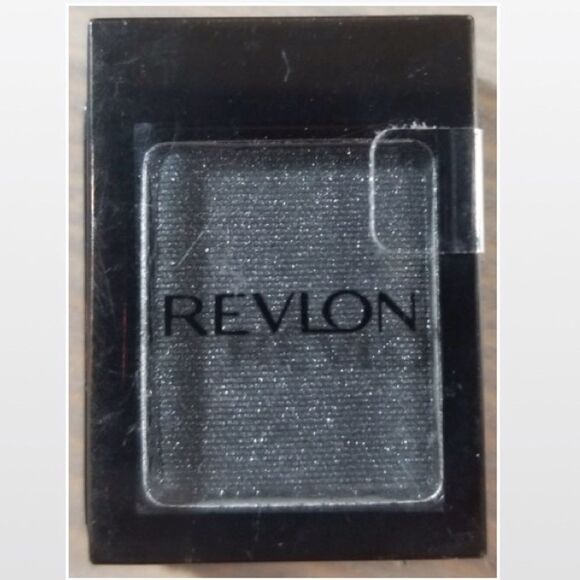 New Revlon Grey Eyeshadow Make Up - Picture 3 of 8